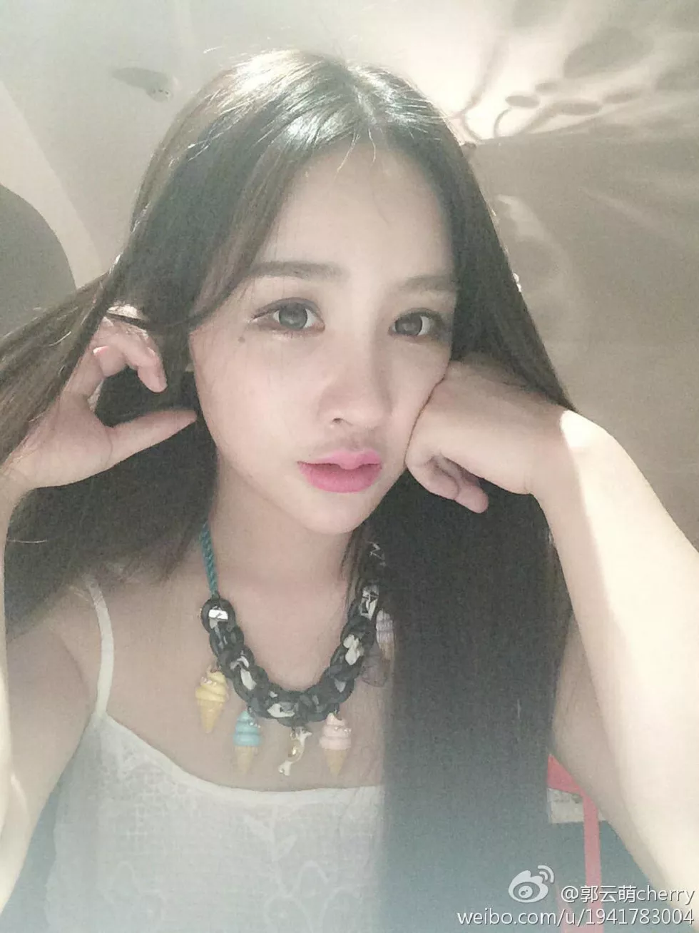 美女嫩模郭芸萌性感自拍美图写真微博合集270P