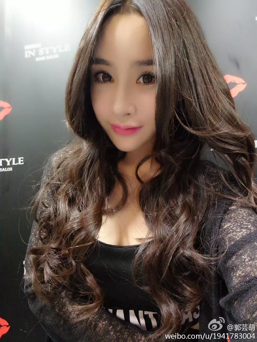 美女嫩模郭芸萌性感自拍美图写真微博合集270P