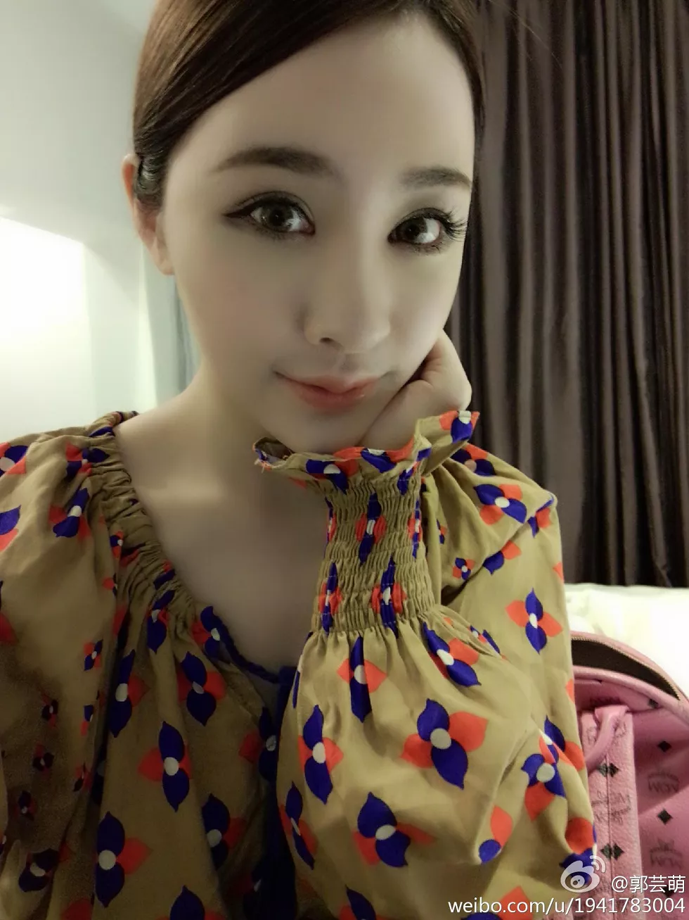 美女嫩模郭芸萌性感自拍美图写真微博合集270P