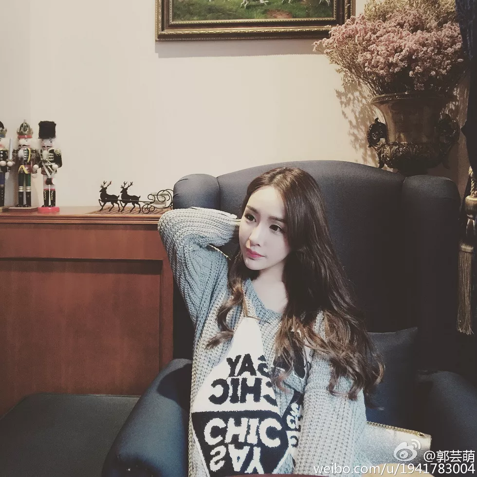 美女嫩模郭芸萌性感自拍美图写真微博合集270P