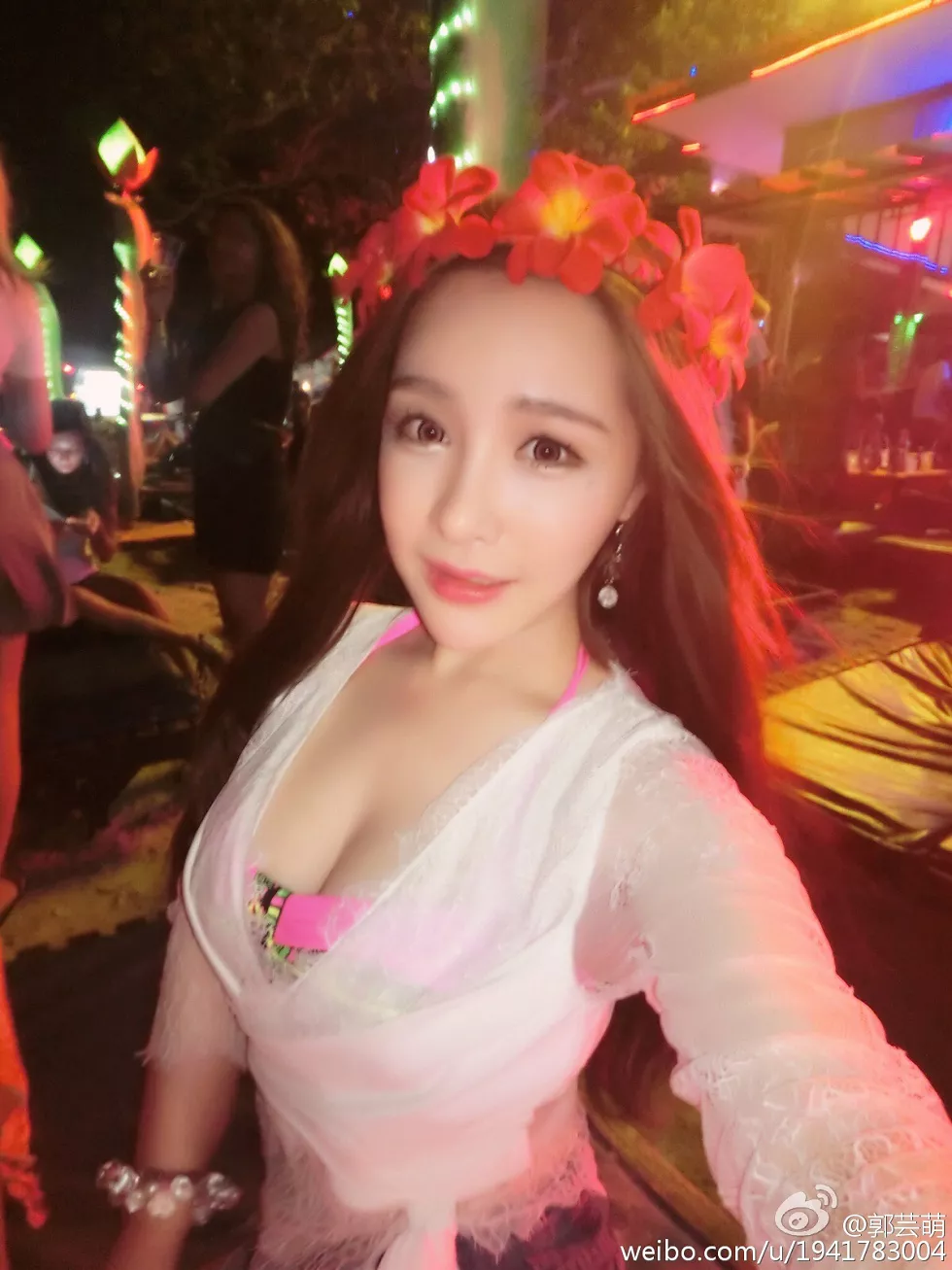 美女嫩模郭芸萌性感自拍美图写真微博合集270P