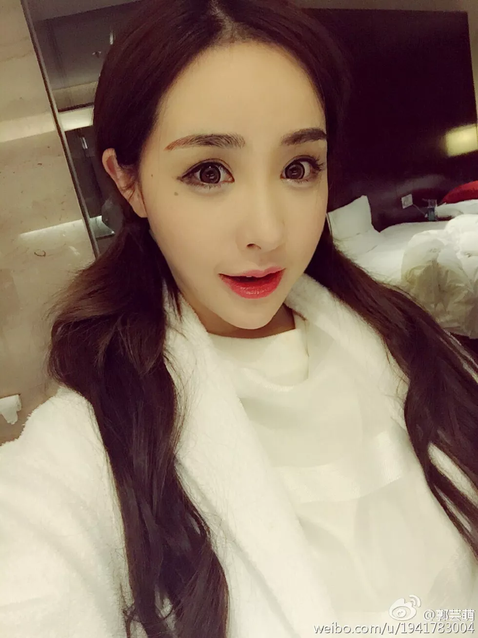 美女嫩模郭芸萌性感自拍美图写真微博合集270P