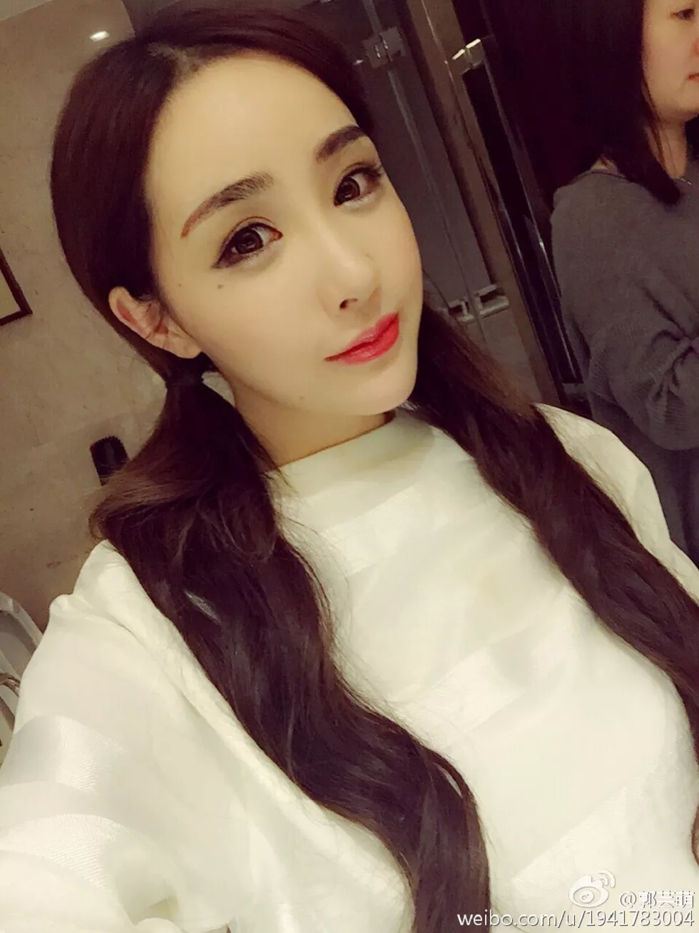 美女嫩模郭芸萌性感自拍美图写真微博合集270P