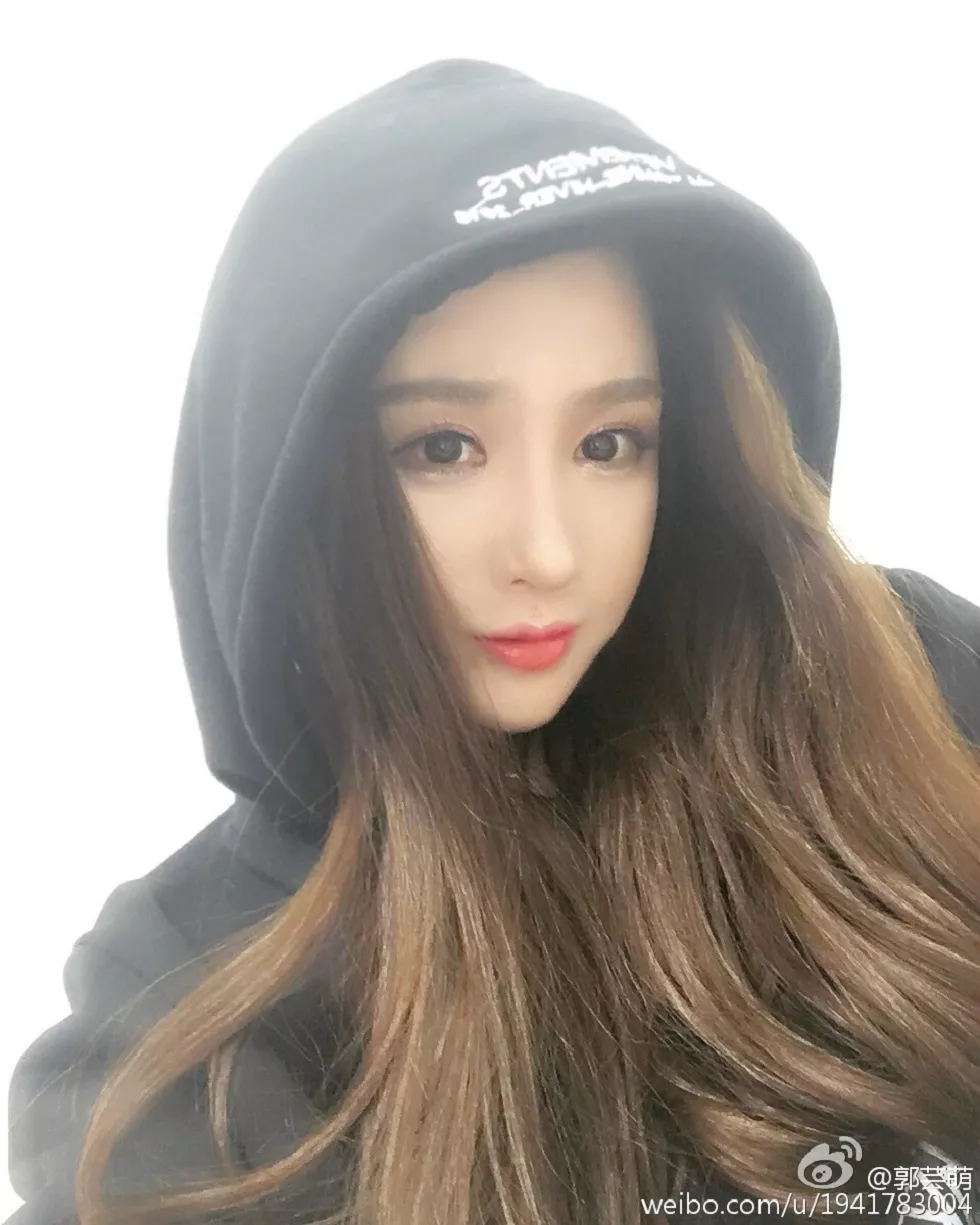 美女嫩模郭芸萌性感自拍美图写真微博合集270P