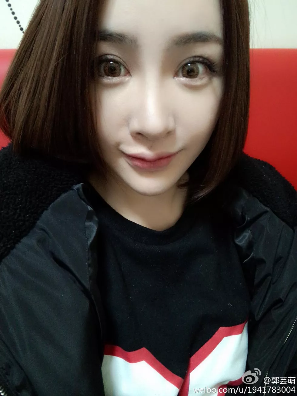 美女嫩模郭芸萌性感自拍美图写真微博合集270P