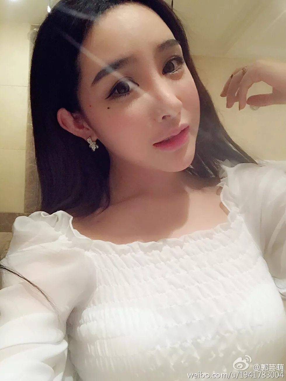 美女嫩模郭芸萌性感自拍美图写真微博合集270P