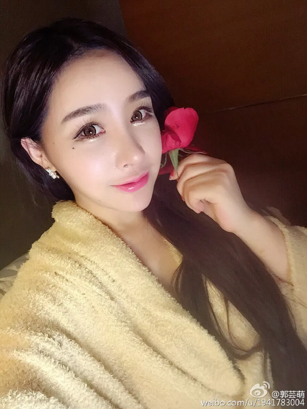 美女嫩模郭芸萌性感自拍美图写真微博合集270P