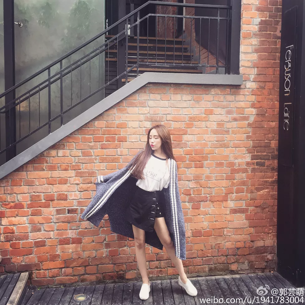 美女嫩模郭芸萌性感自拍美图写真微博合集270P