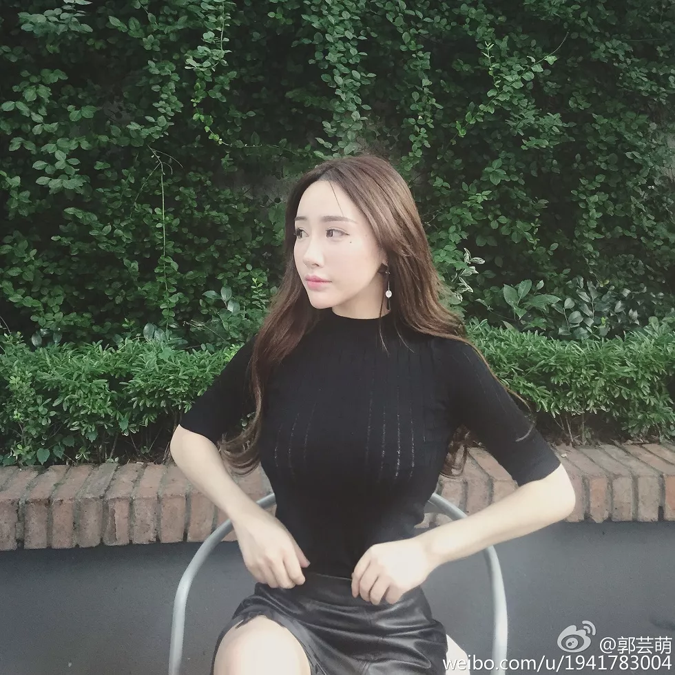 美女嫩模郭芸萌性感自拍美图写真微博合集270P