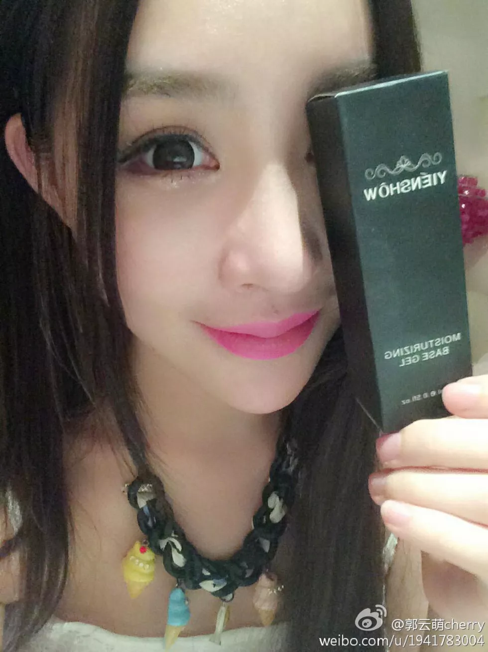 美女嫩模郭芸萌性感自拍美图写真微博合集270P