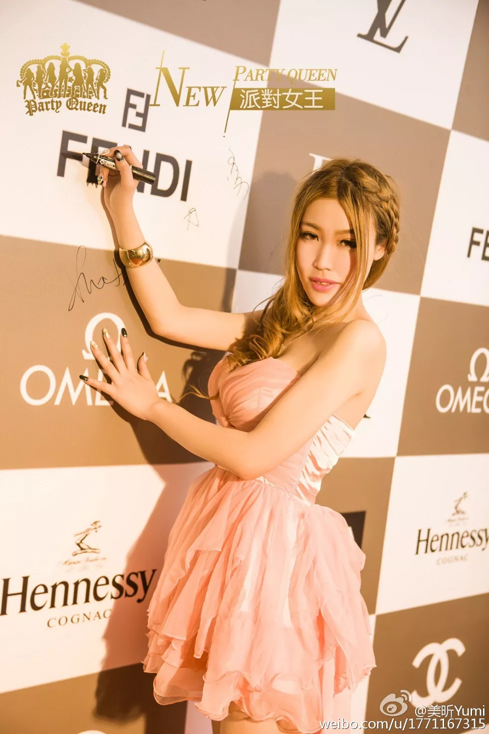 嫩模美昕Yumi完美身材白嫩肌肤海量微博写真255P