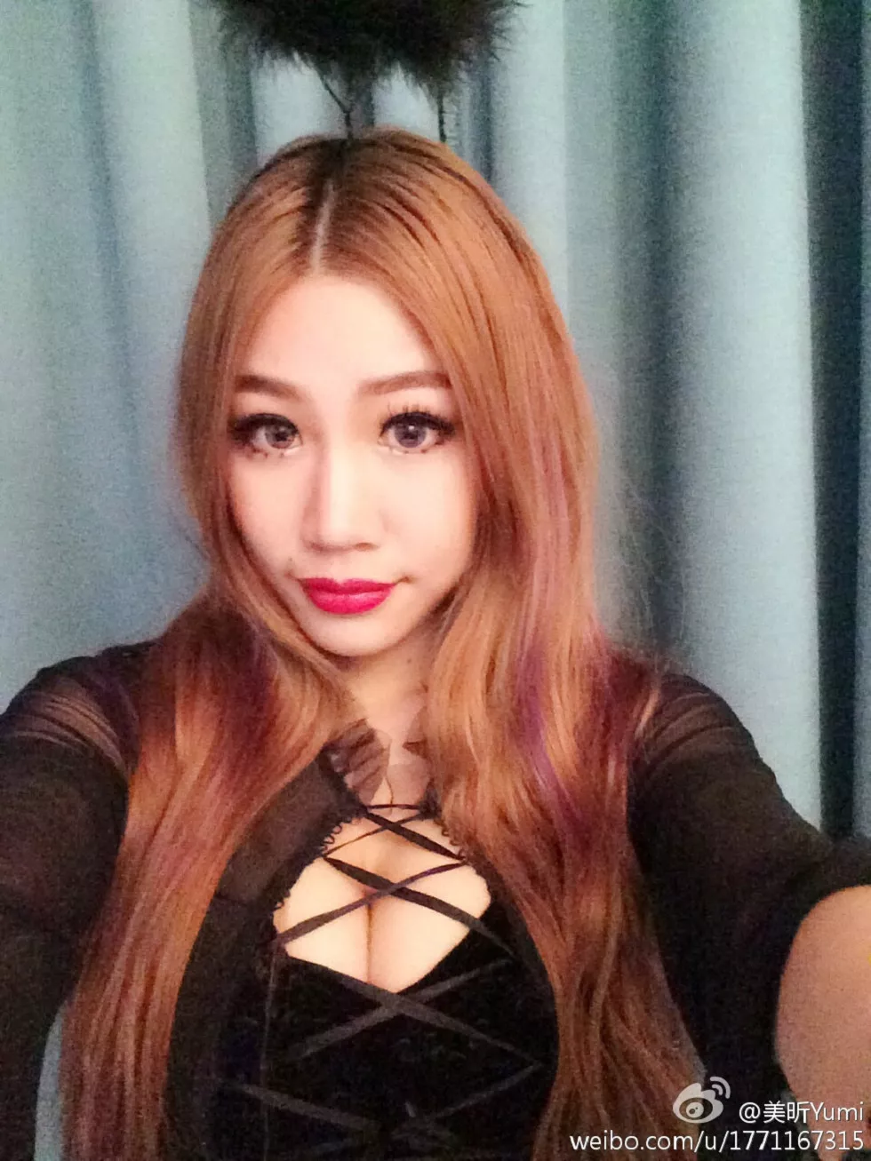 嫩模美昕Yumi完美身材白嫩肌肤海量微博写真255P