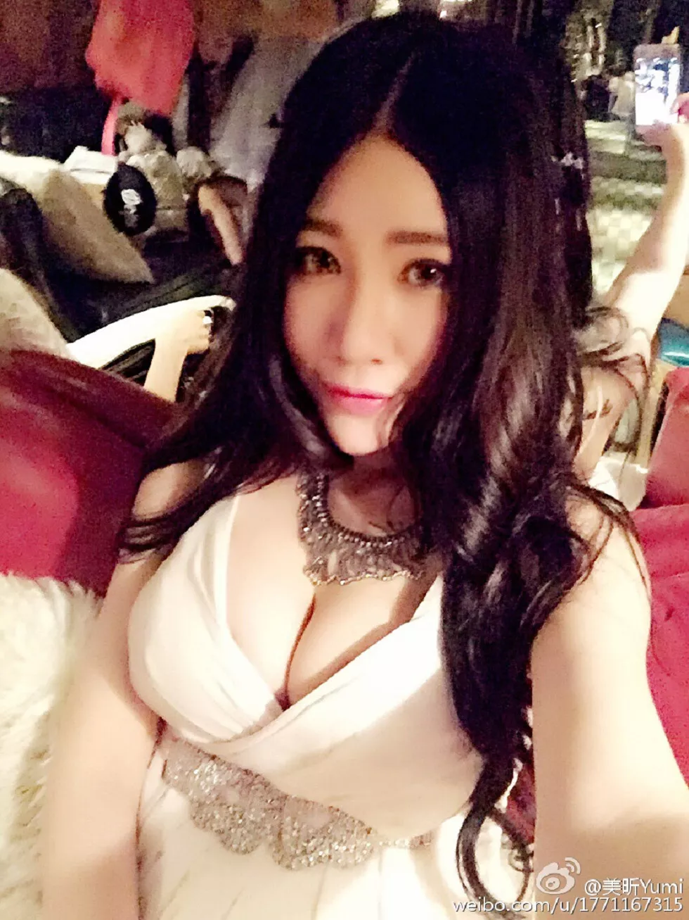 嫩模美昕Yumi完美身材白嫩肌肤海量微博写真255P
