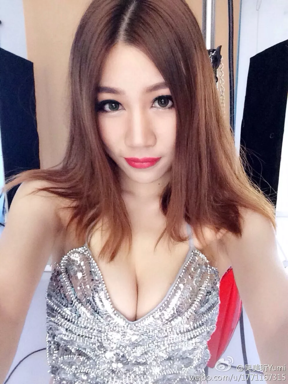 嫩模美昕Yumi完美身材白嫩肌肤海量微博写真255P