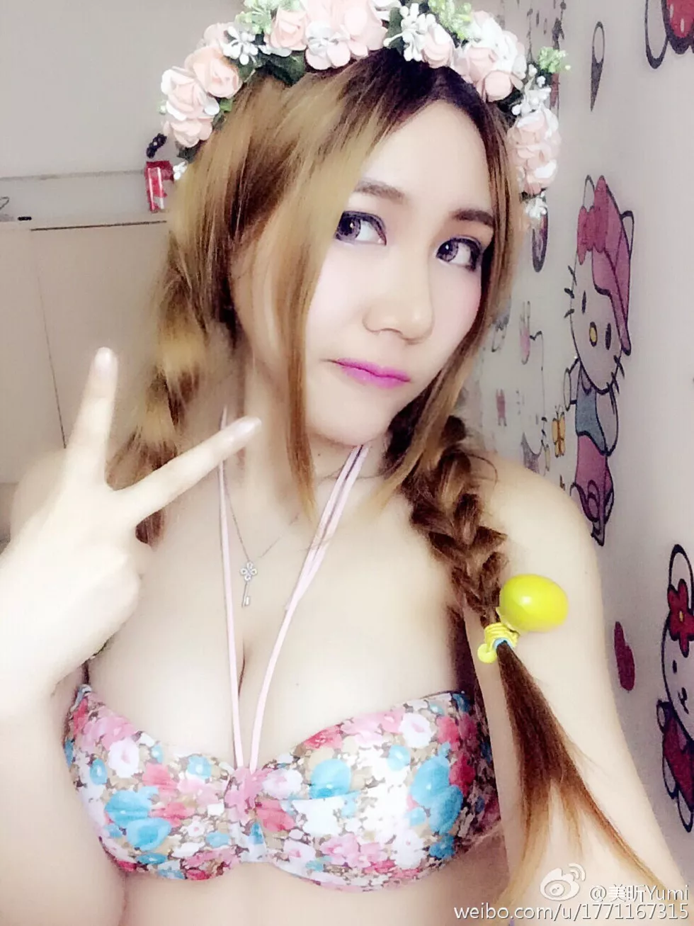 嫩模美昕Yumi完美身材白嫩肌肤海量微博写真255P