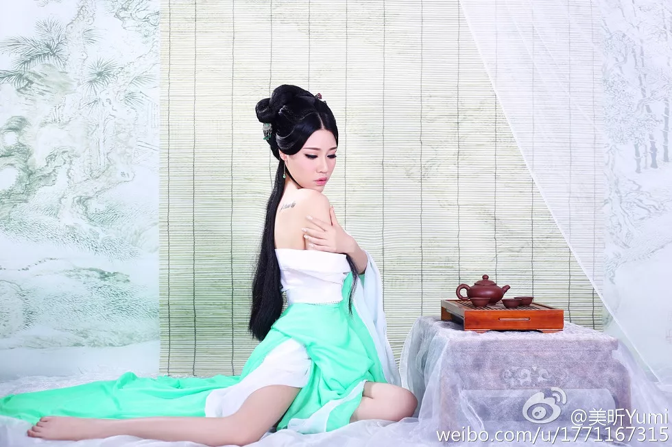 嫩模美昕Yumi完美身材白嫩肌肤海量微博写真255P
