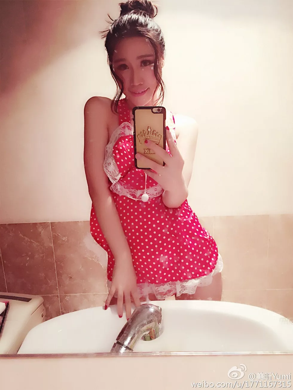嫩模美昕Yumi完美身材白嫩肌肤海量微博写真255P