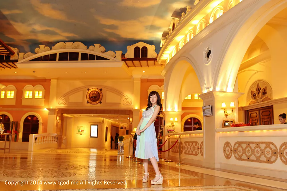 [TGOD推女神]2015.01.09_刘飞儿Faye之女神去哪儿《第20期》性感比基尼写真63P