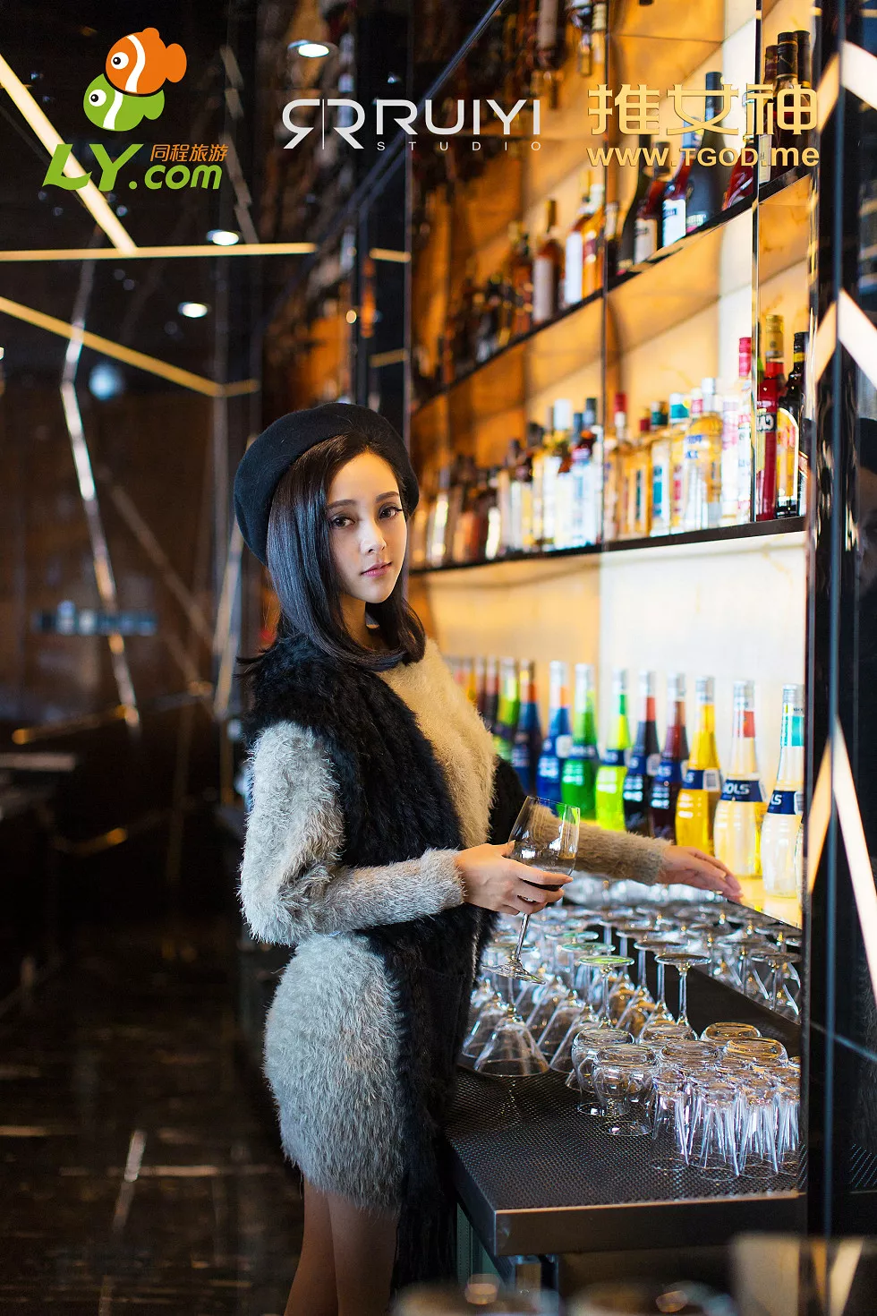 [TGOD推女神]2015.01.05_小范冰冰梁晶莹同城旅拍清新迷人靓丽写真53P
