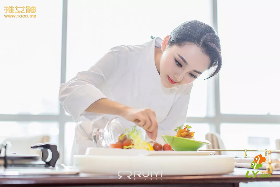 [TGOD推女神]2015.01.05_小范冰冰梁晶莹同城旅拍清新迷人靓丽写真53P