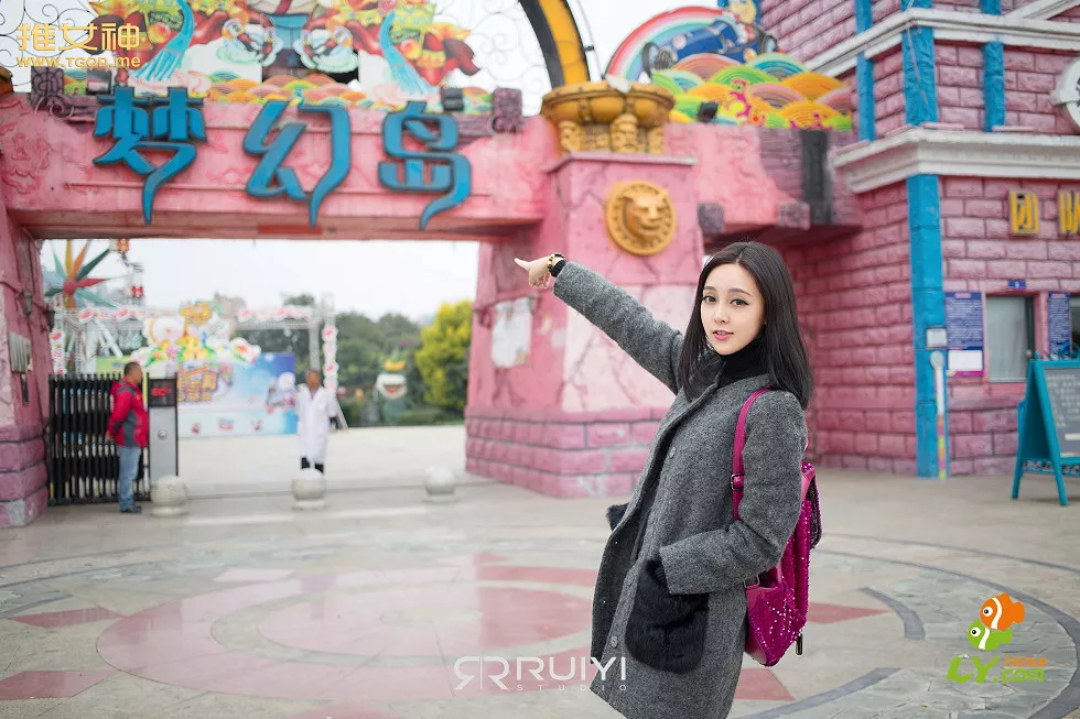 [TGOD推女神]2015.01.05_小范冰冰梁晶莹同城旅拍清新迷人靓丽写真53P