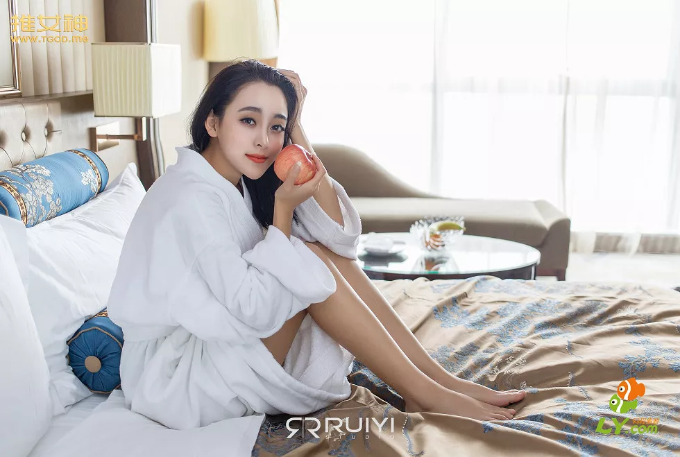 [TGOD推女神]2015.01.05_小范冰冰梁晶莹同城旅拍清新迷人靓丽写真53P
