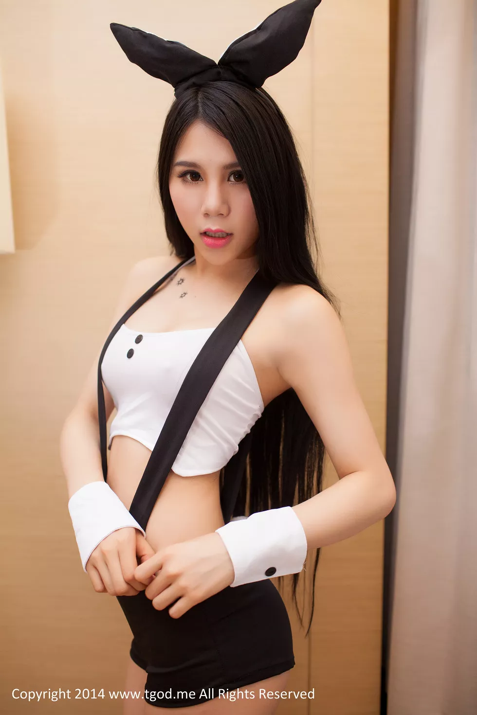 [TGOD推女神]2015.01.24_嫩模南湘Baby调皮兔女郎大尺度秀美乳翘臀诱惑写真69P
