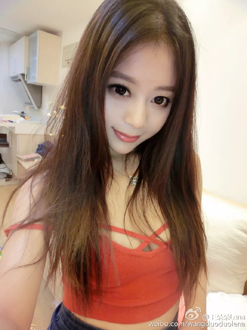 甜美尤物王朵朵Lena火爆身材童颜巨乳性感微博写真498P