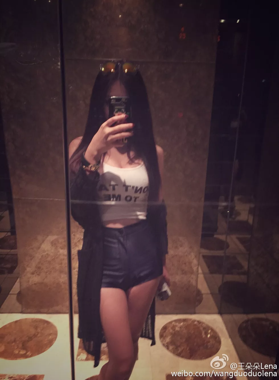 甜美尤物王朵朵Lena火爆身材童颜巨乳性感微博写真498P