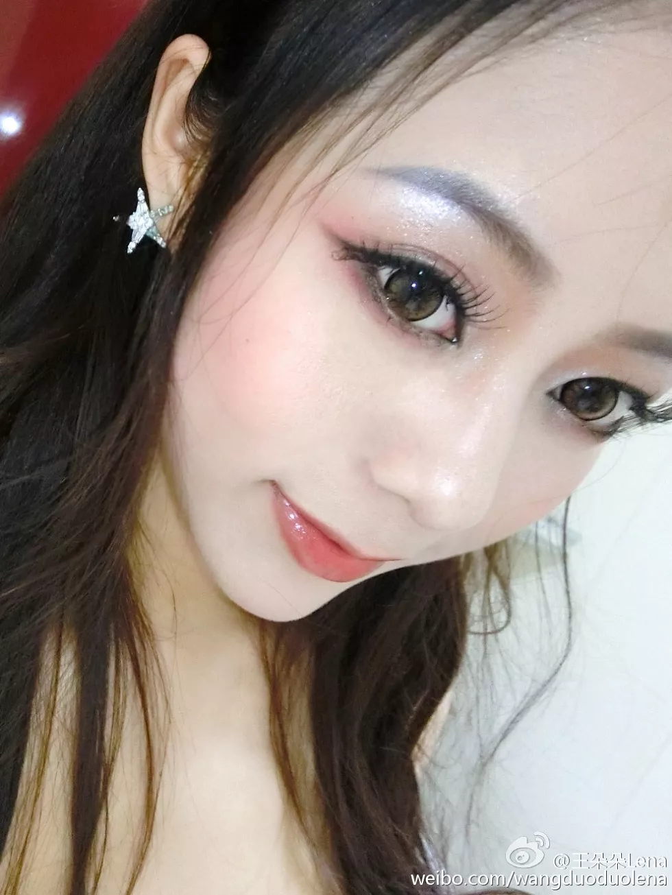 甜美尤物王朵朵Lena火爆身材童颜巨乳性感微博写真498P