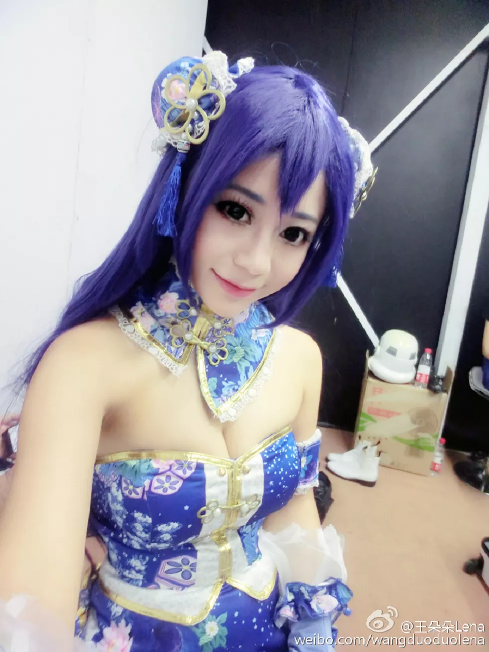 甜美尤物王朵朵Lena火爆身材童颜巨乳性感微博写真498P
