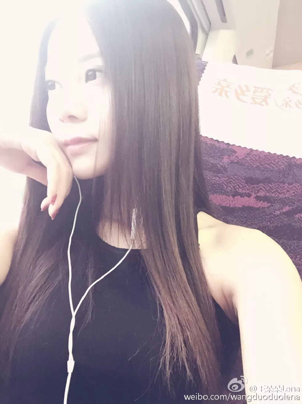 甜美尤物王朵朵Lena火爆身材童颜巨乳性感微博写真498P
