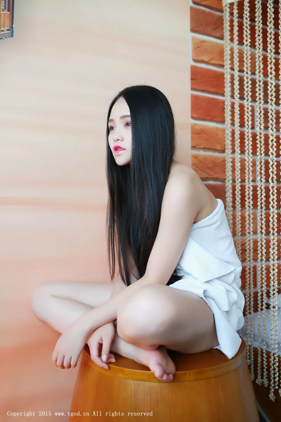 [TGOD推女神]2015.09.05_嫩模佩佩Cassie黑色蕾丝小内裤性感小野兽写真54P