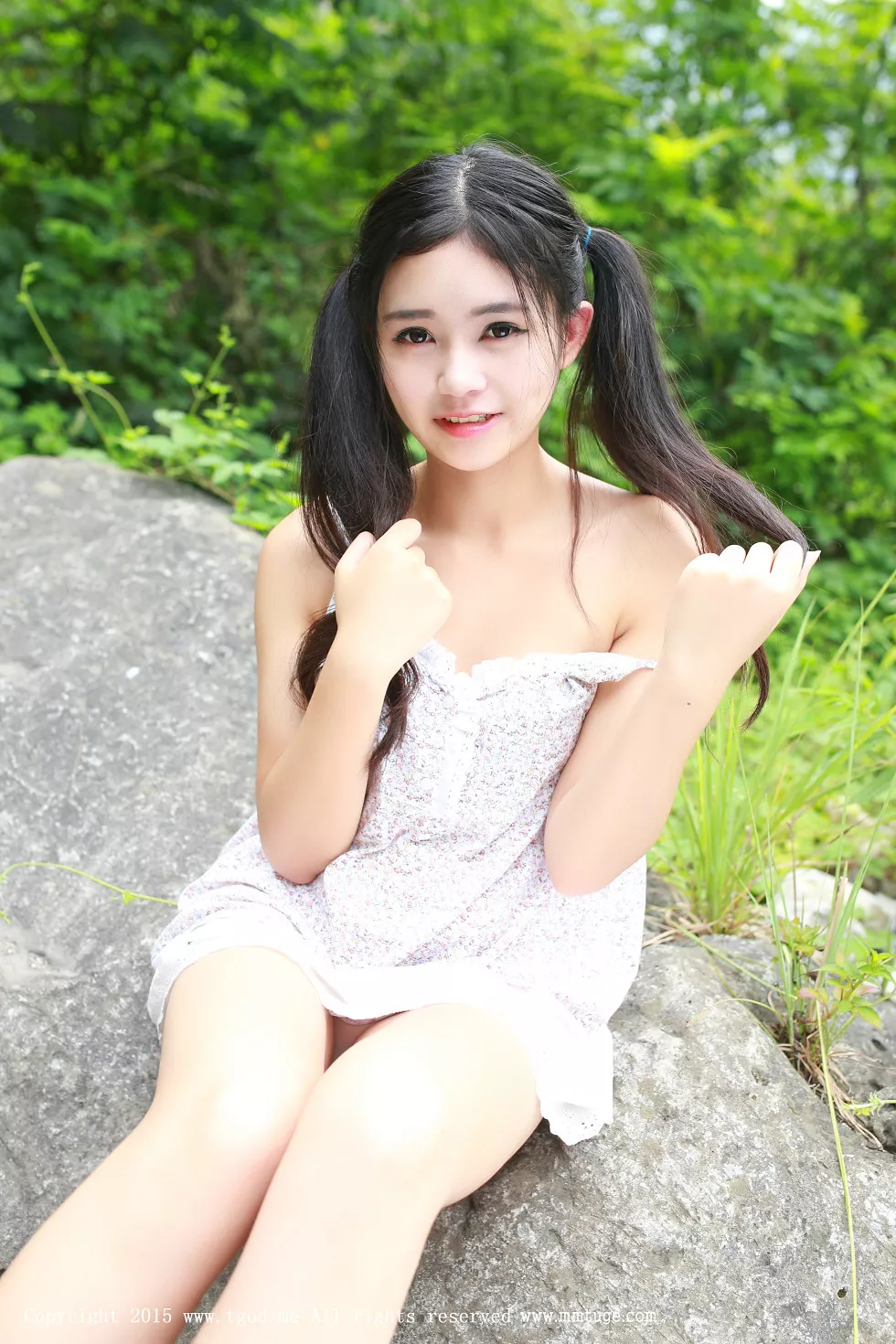 [TGOD推女神]2015.08.20_嫩模果味包子空山新雨后系列二清纯迷人写真44P