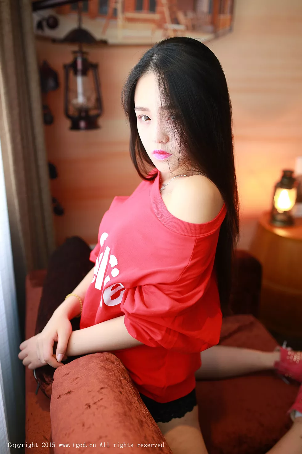 [TGOD推女神]2015.09.05_嫩模佩佩Cassie黑色蕾丝小内裤性感小野兽写真54P