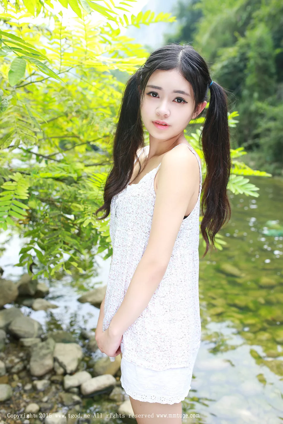 [TGOD推女神]2015.08.20_嫩模果味包子空山新雨后系列二清纯迷人写真44P