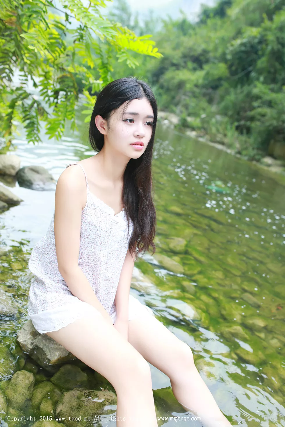[TGOD推女神]2015.08.20_嫩模果味包子空山新雨后系列二清纯迷人写真44P