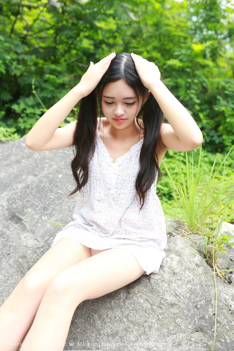 [TGOD推女神]2015.08.20_嫩模果味包子空山新雨后系列二清纯迷人写真44P