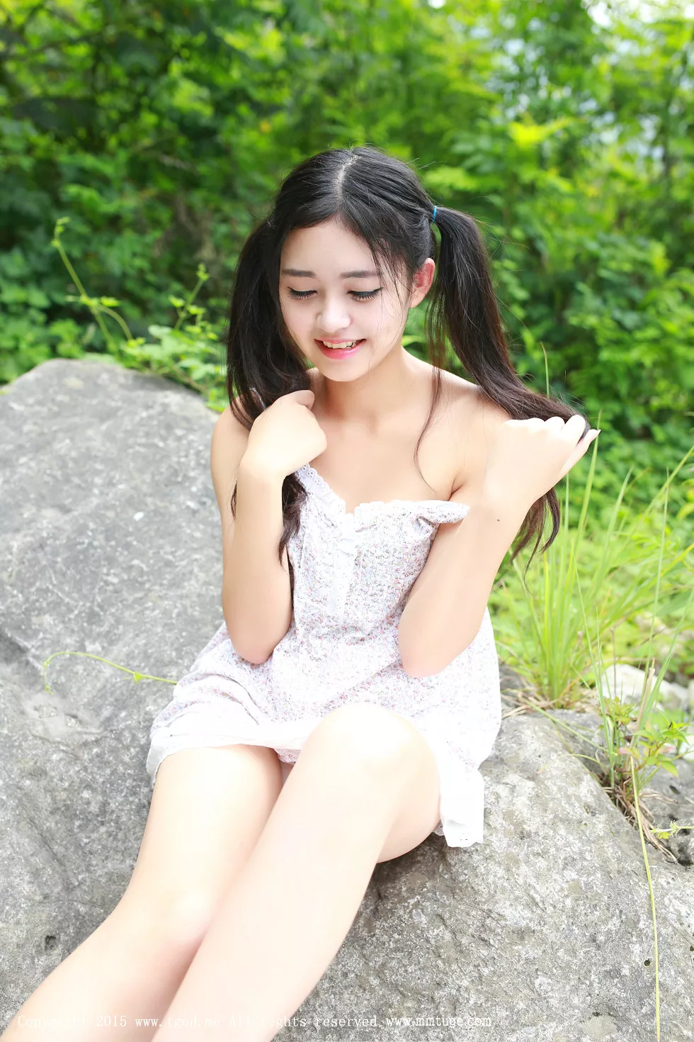 [TGOD推女神]2015.08.20_嫩模果味包子空山新雨后系列二清纯迷人写真44P