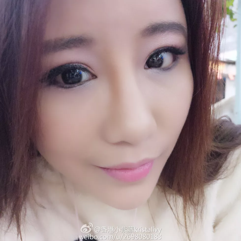 胸模香港小紫藤Kristalivy超级豪乳撩人诱惑写真38P