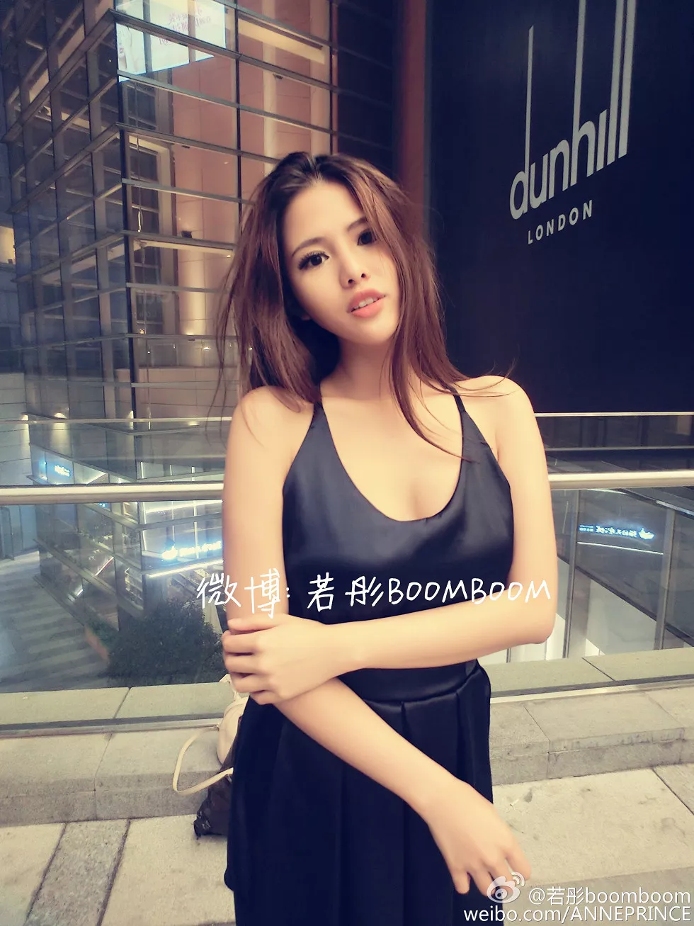 内地嫩模若彤boomboom丰乳大肥臀微博海量写真568P