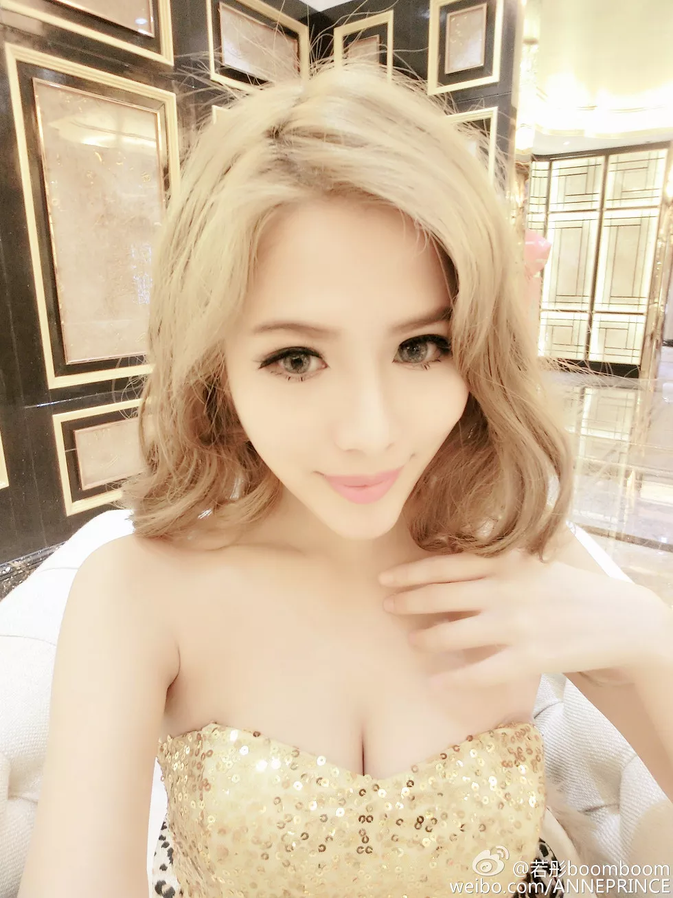 内地嫩模若彤boomboom丰乳大肥臀微博海量写真568P
