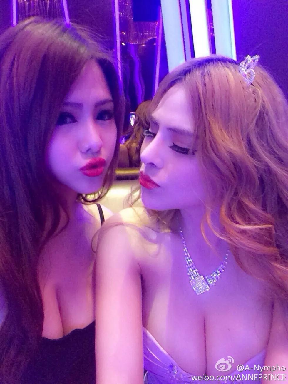 内地嫩模若彤boomboom丰乳大肥臀微博海量写真568P