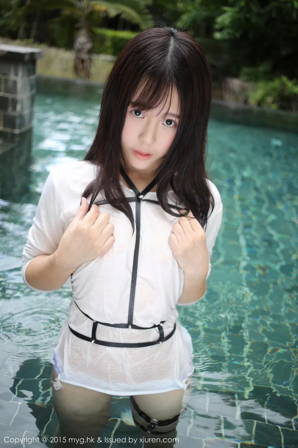 [MyGirl美媛馆]Vol.170_Evelyn艾莉三亚旅拍白色连身裙真空湿身美乳凸点诱惑53P