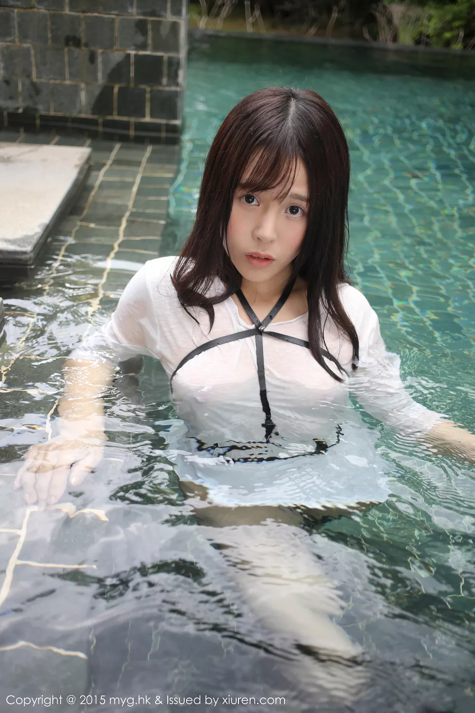 [MyGirl美媛馆]Vol.170_Evelyn艾莉三亚旅拍白色连身裙真空湿身美乳凸点诱惑53P