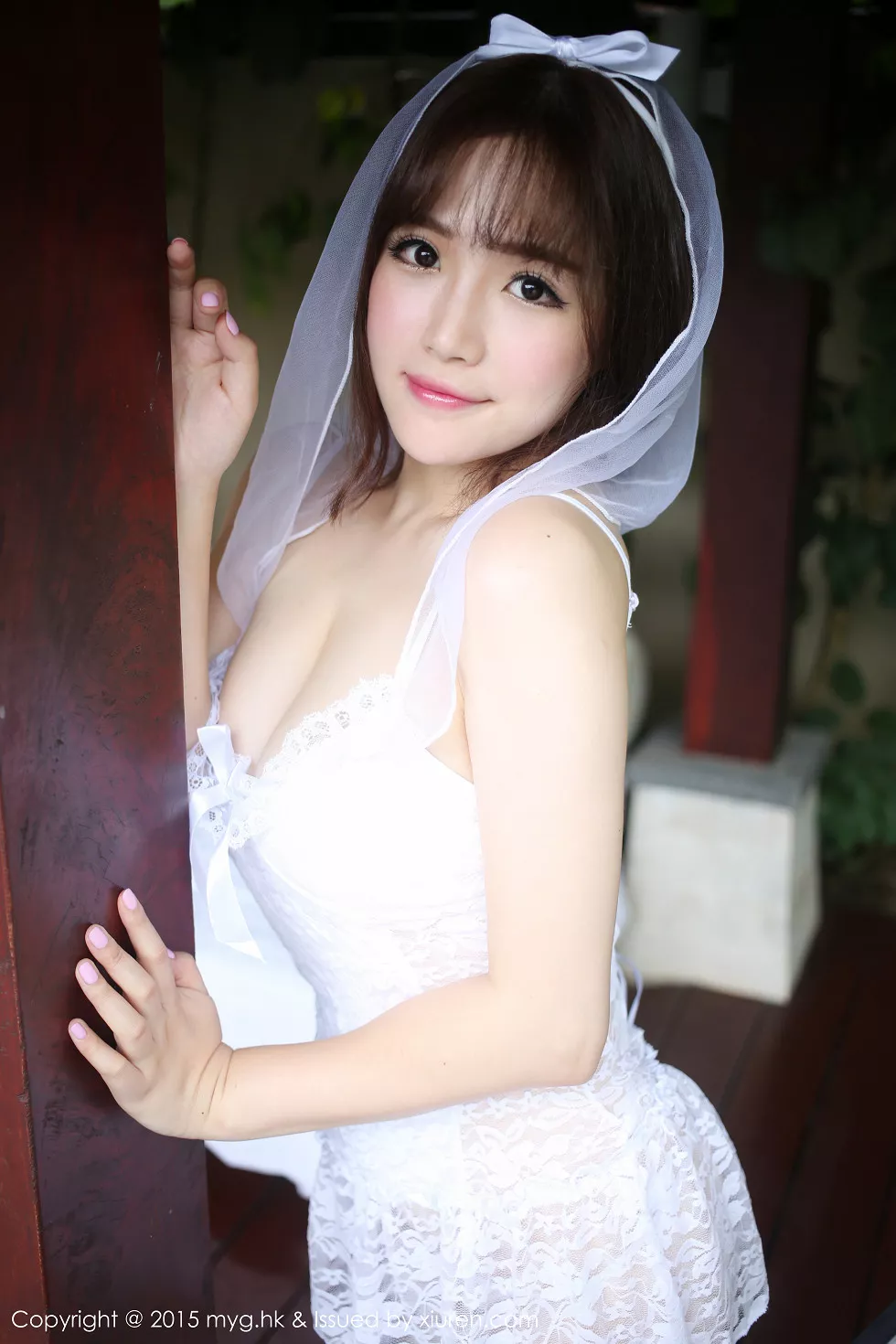 [MyGirl美媛馆]Vol.165_嫩模徐cake三亚旅拍白裙婚纱秀豪乳脱内裤秀美臀写真52P