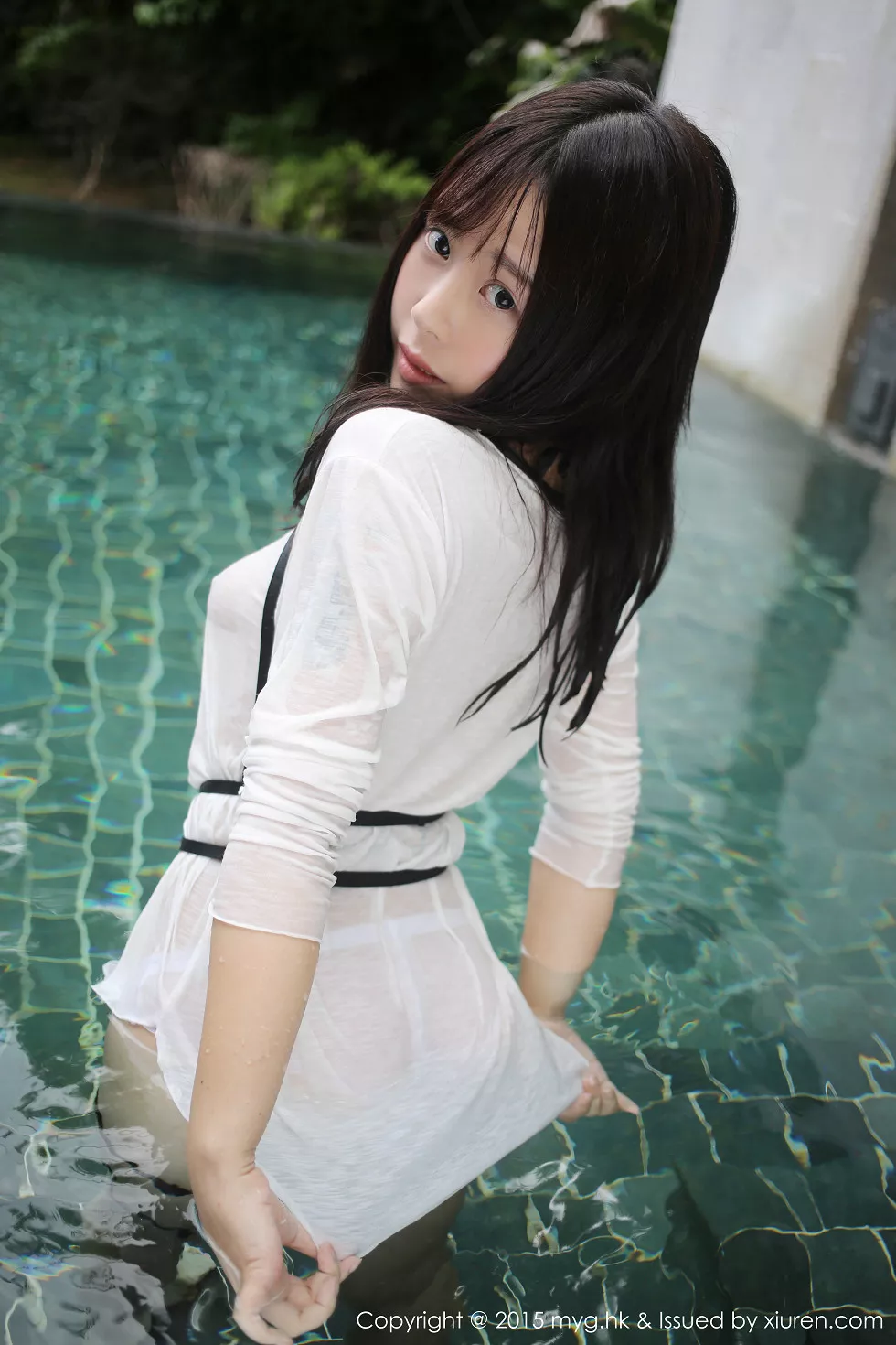 [MyGirl美媛馆]Vol.170_Evelyn艾莉三亚旅拍白色连身裙真空湿身美乳凸点诱惑53P