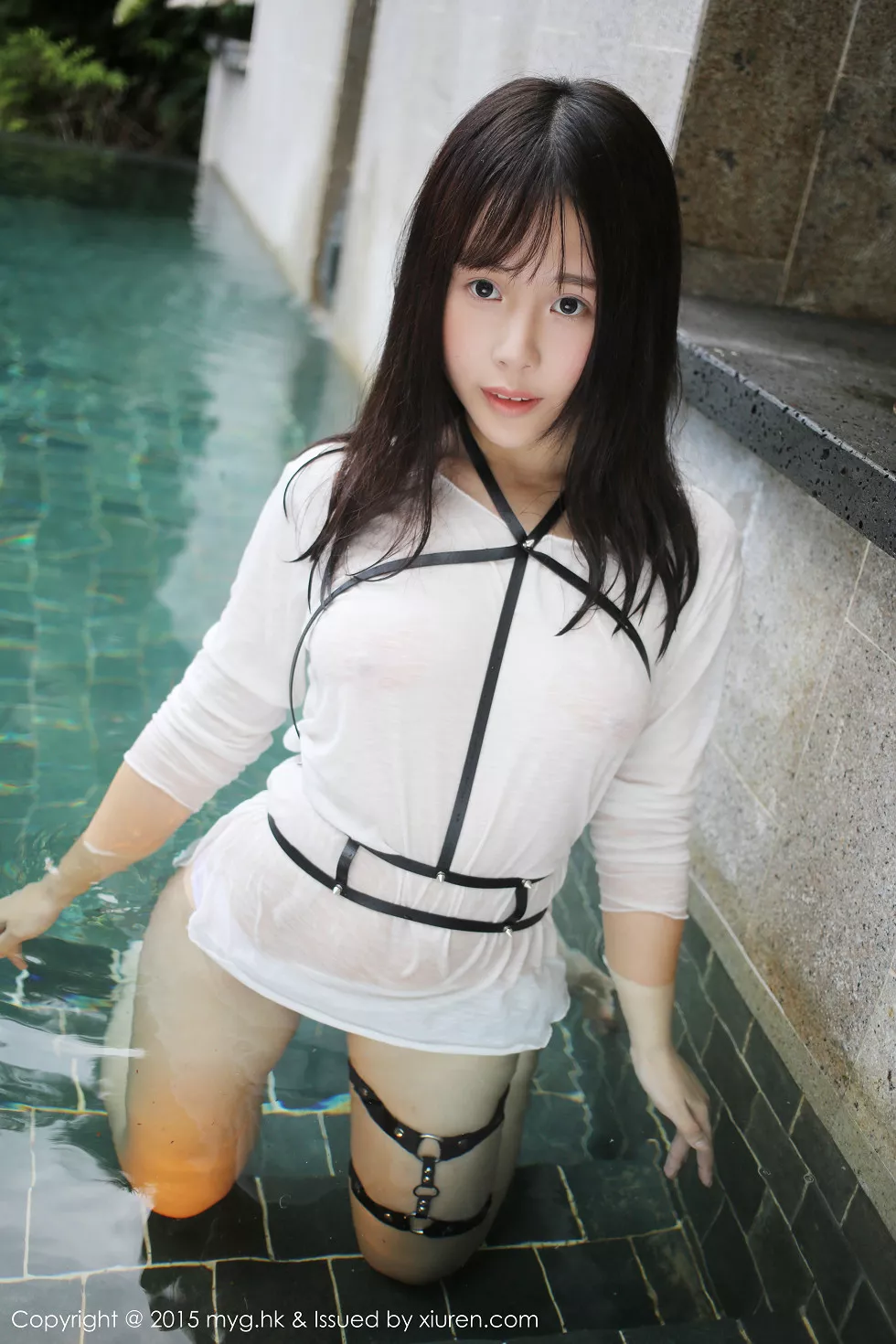 [MyGirl美媛馆]Vol.170_Evelyn艾莉三亚旅拍白色连身裙真空湿身美乳凸点诱惑53P