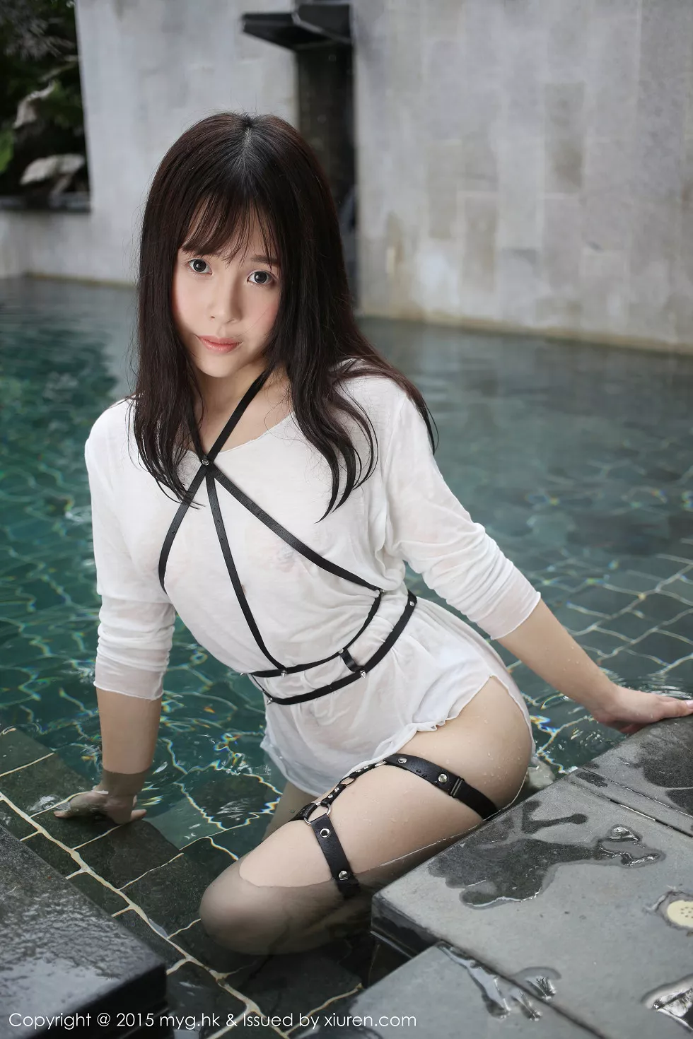 [MyGirl美媛馆]Vol.170_Evelyn艾莉三亚旅拍白色连身裙真空湿身美乳凸点诱惑53P
