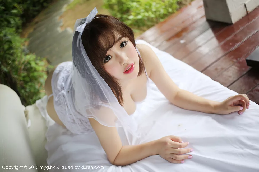 [MyGirl美媛馆]Vol.165_嫩模徐cake三亚旅拍白裙婚纱秀豪乳脱内裤秀美臀写真52P